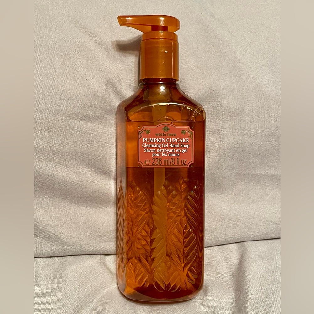 Bath & Body Works Pumpkin Cupcake Hand Soap - Warm Orange